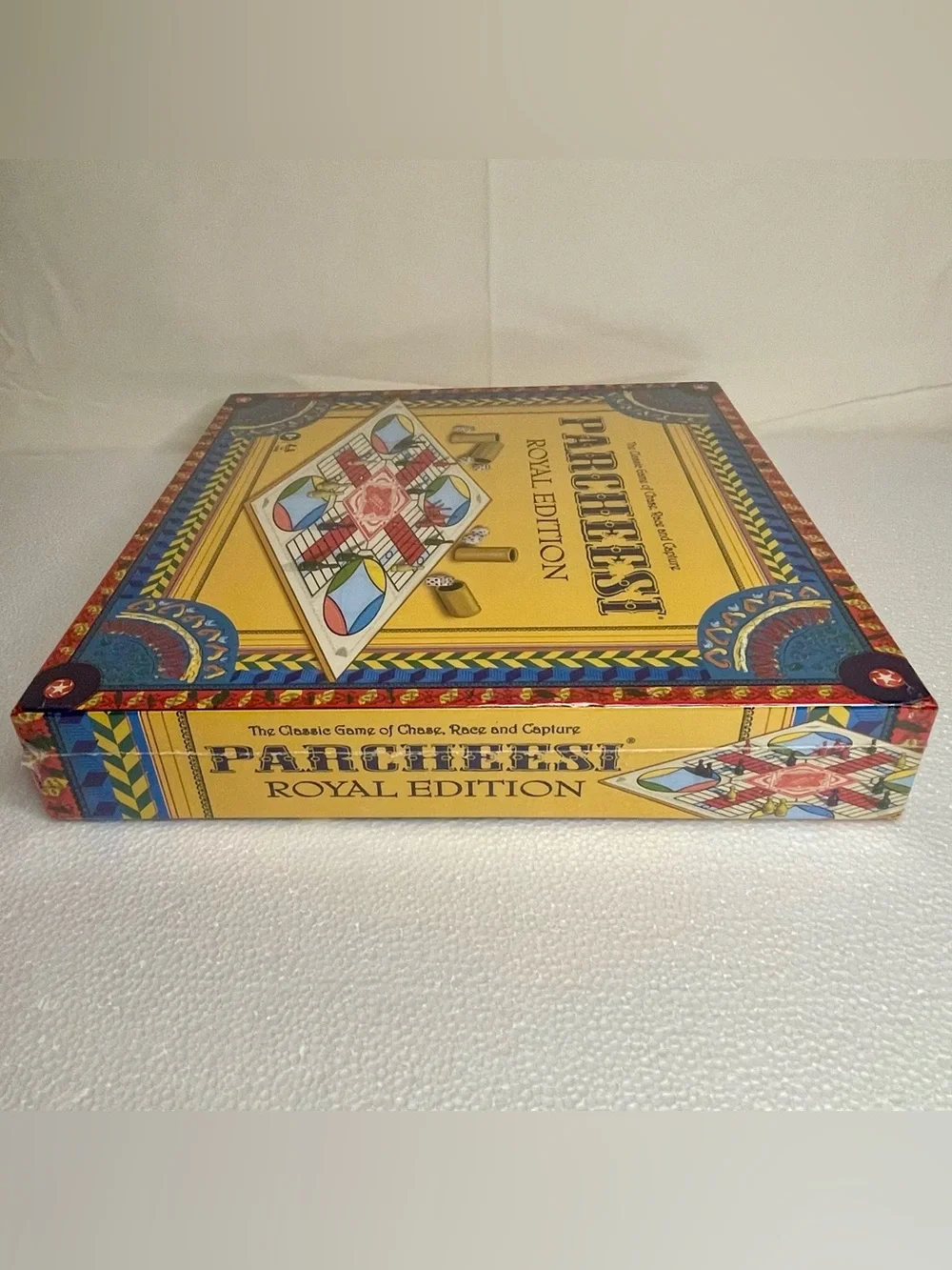 Parcheesi Royal Edition Board Game Vintage Classic Chase Race Capture 8+ Sealed